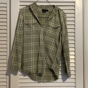 Green Polo flannel, distressed bottom, relaxed fit, size small
